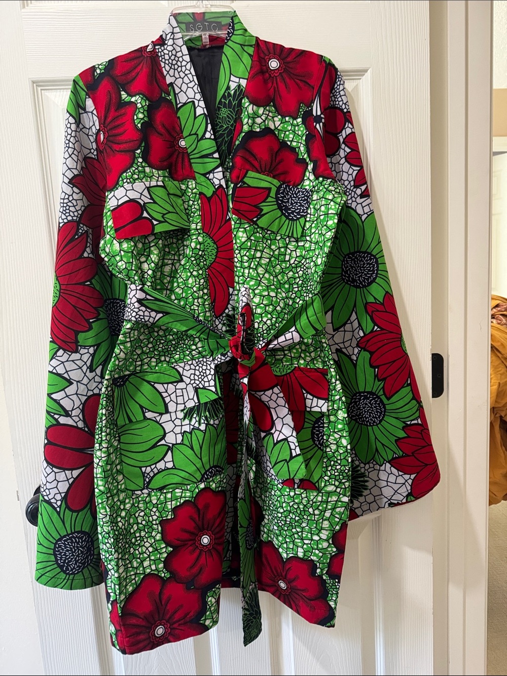 Floral Print kimono style dress  in Red, Green, White  flowered pattern